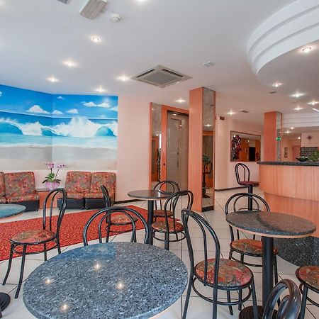 Hotel Basilea 벨레지아아지마리나 외부 사진